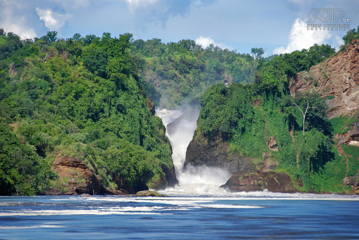 Murchison Falls The Murchison Falls are 40 meters high after which the Nile flows in the direction of Lake Albert. Stefan Cruysberghs